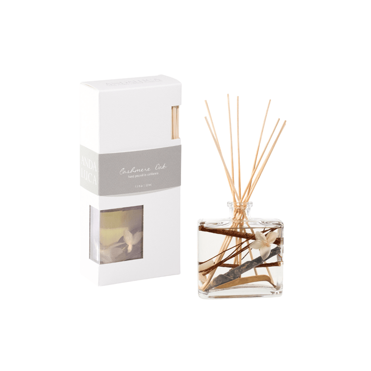 Cashmere Oak Botanical Reed Diffuser - Saltbox Sash